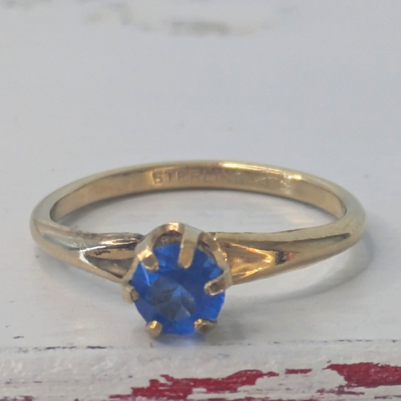 Vintage Sterling Silver Blue Sapphire Solitaire Ring Size 7.5 Gold Tone Vermeil - Picture 7 of 9